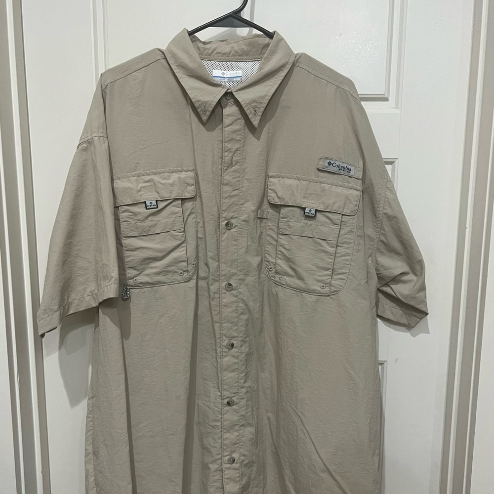 Columbia fishing shirt button down